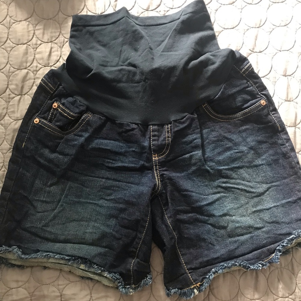 Indigo Blue Maternity Jean Shorts Size M